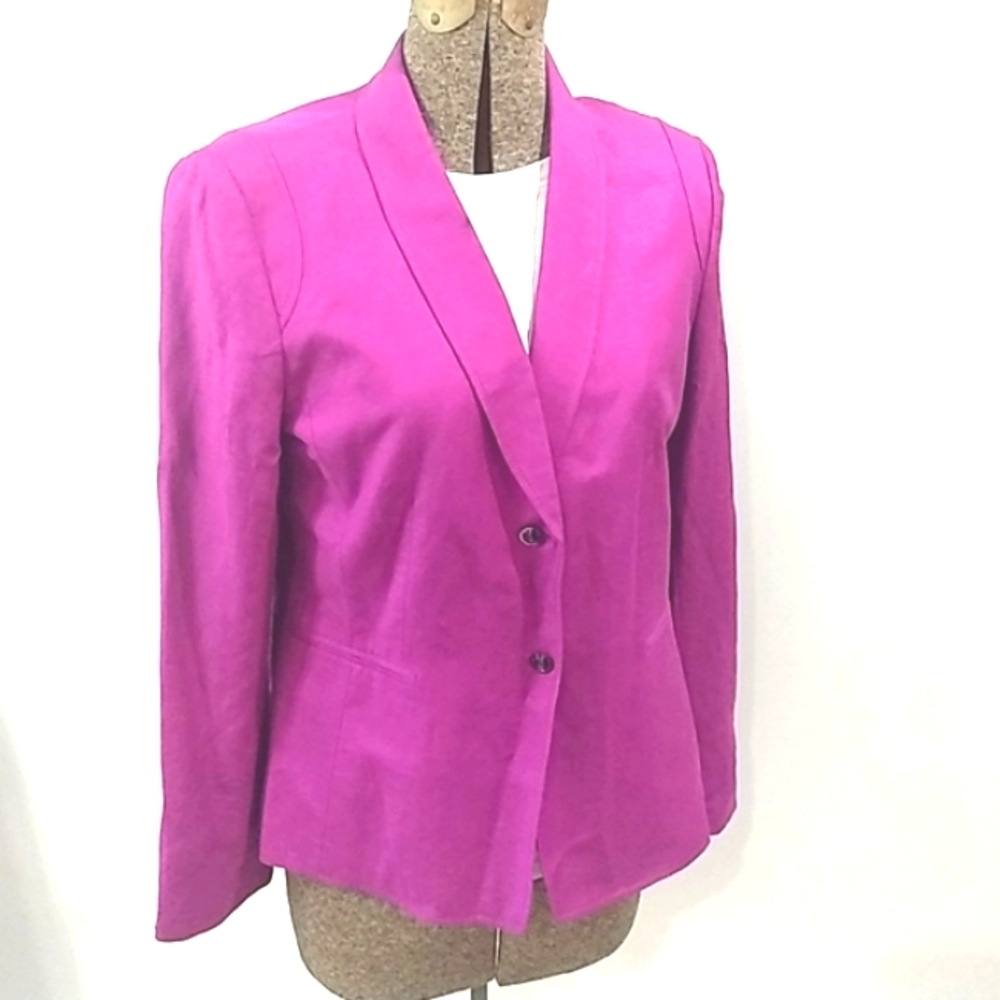 Tahari Blazer